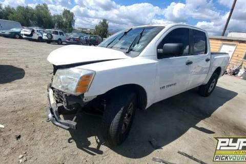 Photo of 2005 Nissan Titan