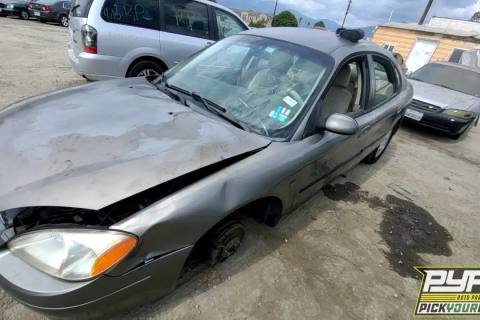 Photo of 2001 Ford Taurus