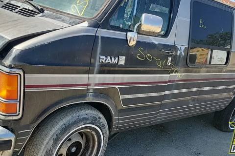 Photo of 1987 Dodge B250