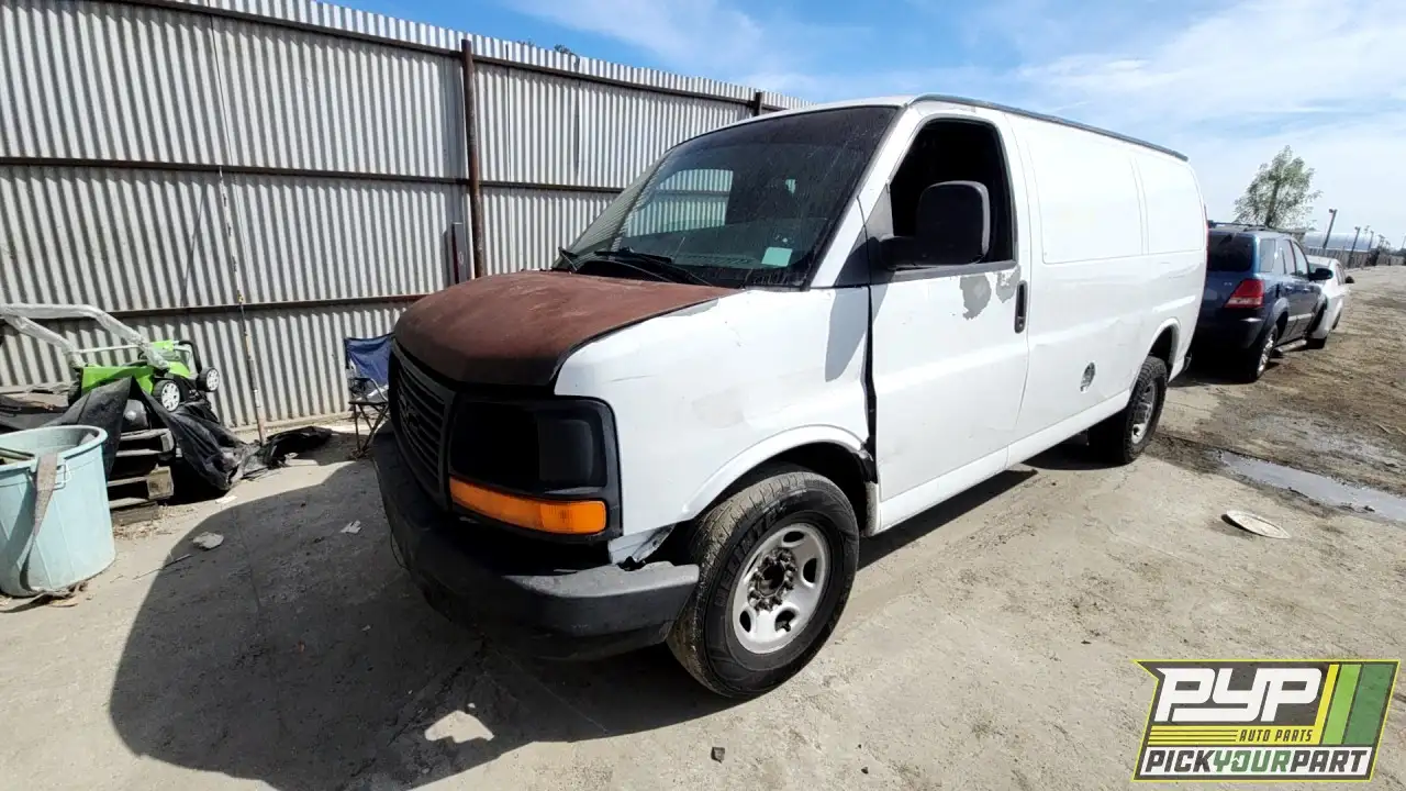 Photo of 2004 Gmc Savana 2500