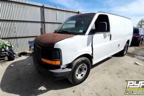 Photo of 2004 Gmc Savana 2500
