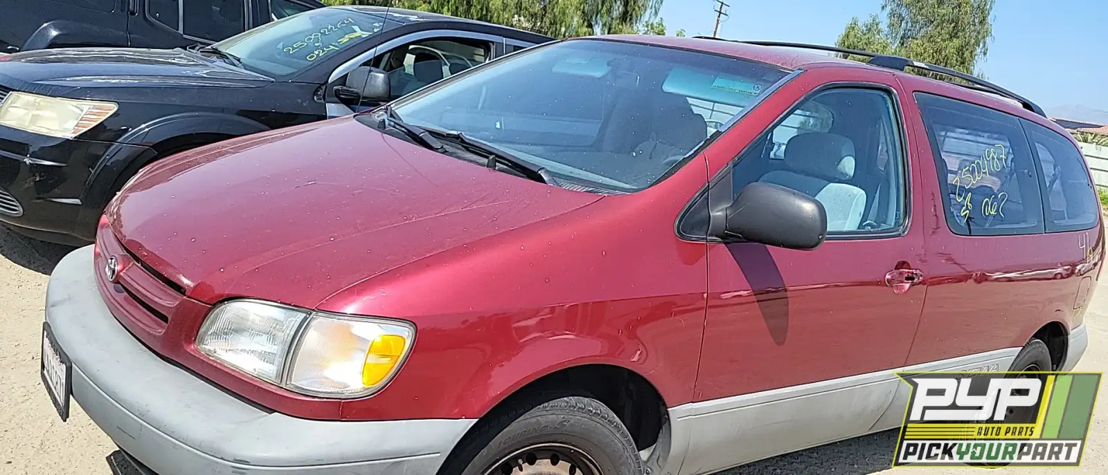 Photo of 1998 Toyota Sienna