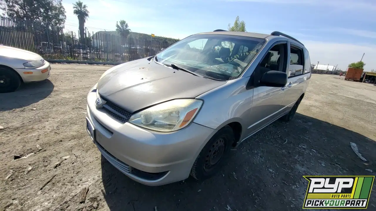 Photo of 2004 Toyota Sienna