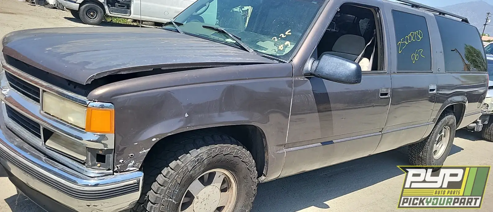 Photo of 1998 Chevrolet C1500 Suburban
