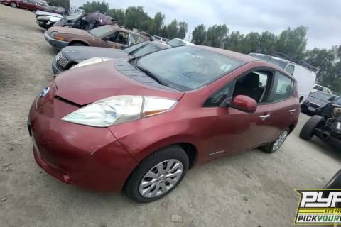 Photo of 2014 Nissan Leaf