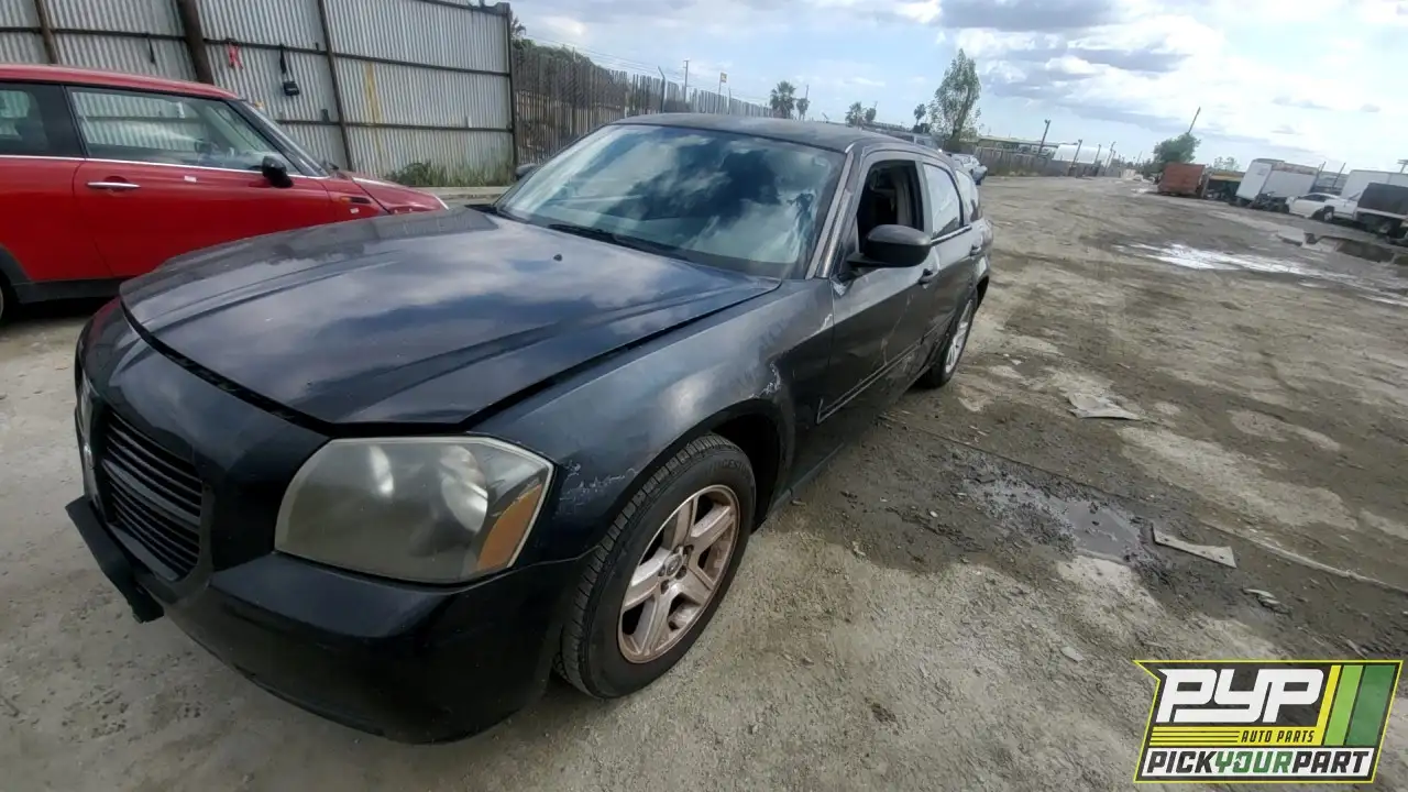 Photo of 2005 Dodge Magnum