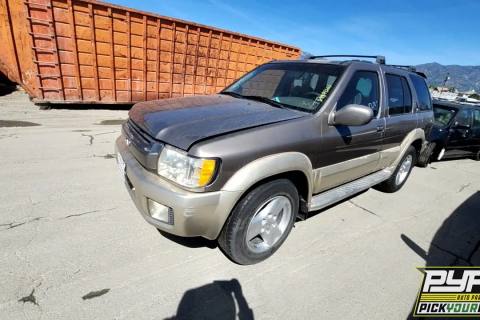 Photo of 2002 Infiniti Qx4
