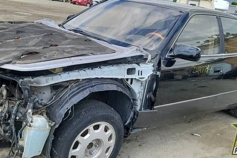 Photo of 1999 Lexus Ls400
