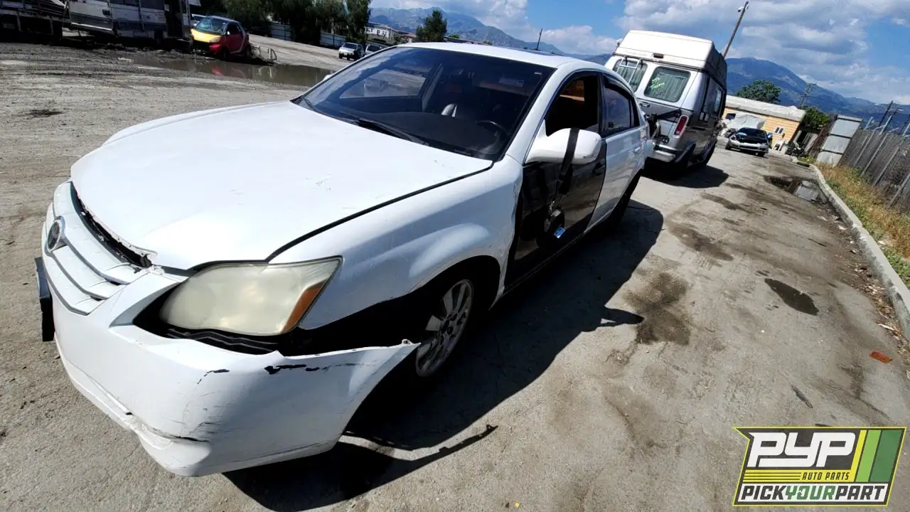 Photo of 2005 Toyota Avalon