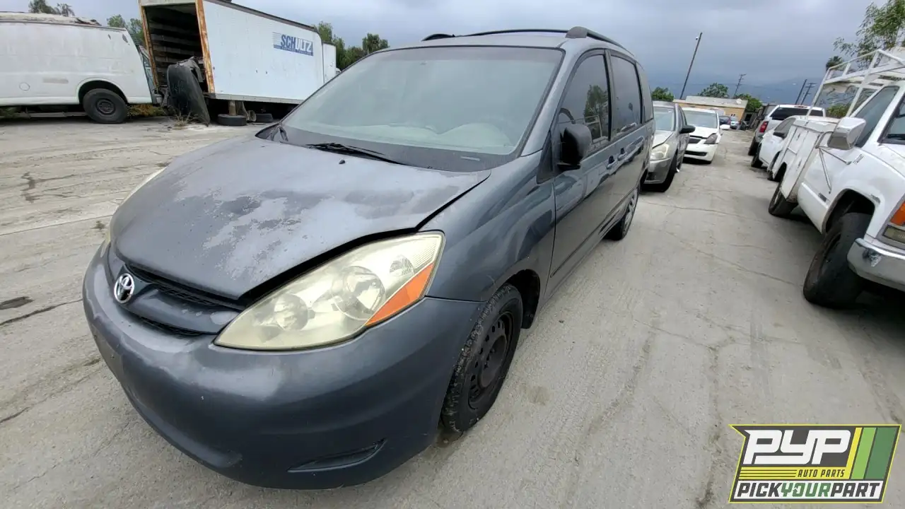 Photo of 2006 Toyota Sienna