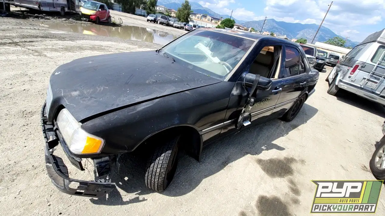 Photo of 2000 Mercedes-Benz C230