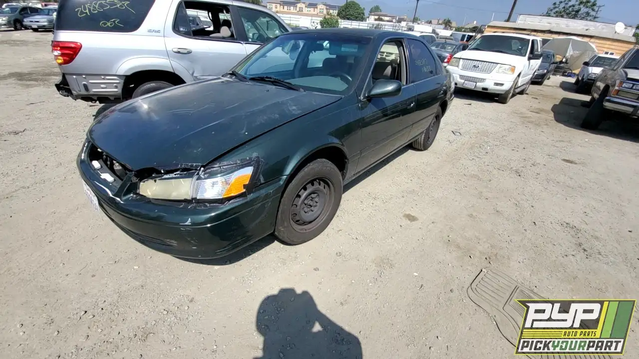 Photo of 2000 Toyota Camry