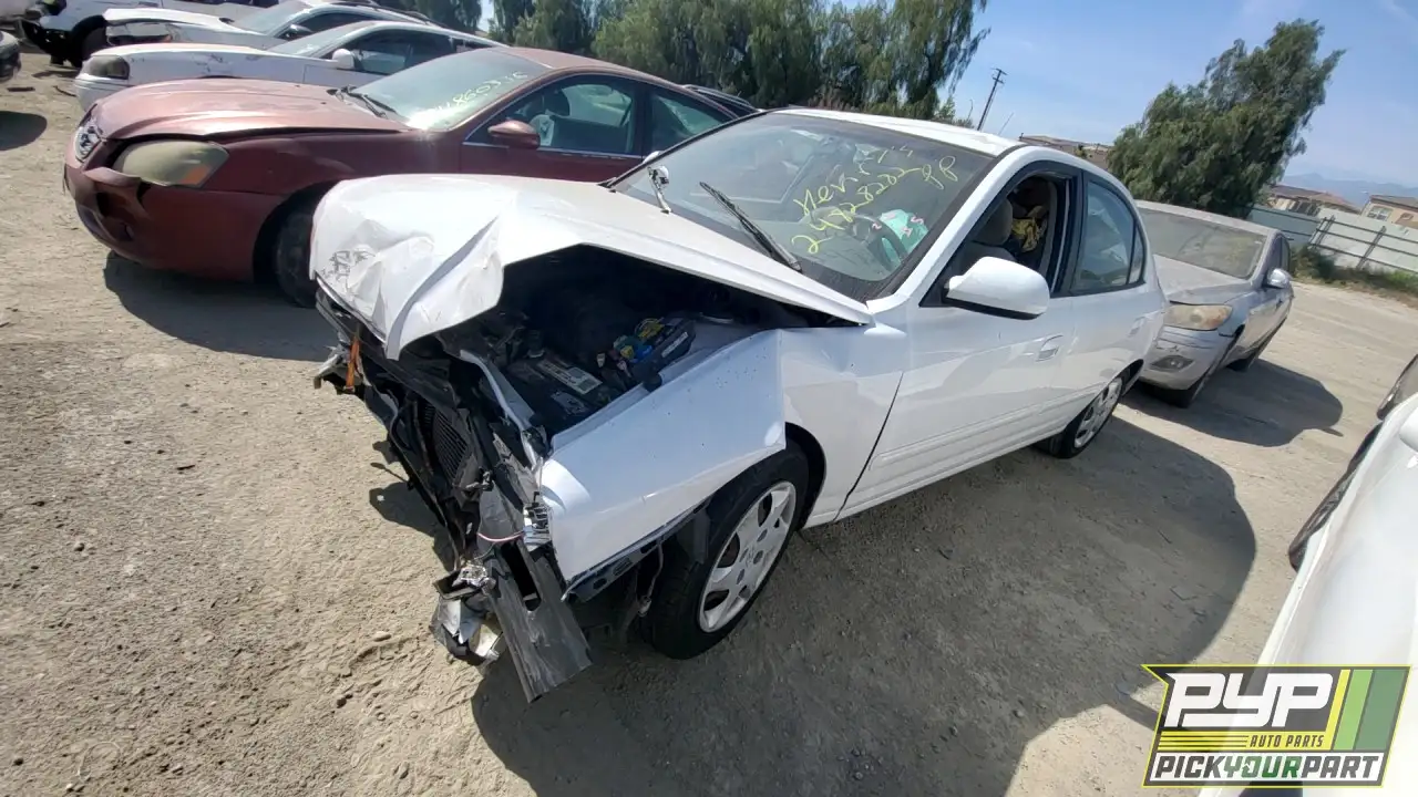 Photo of 2005 Hyundai Elantra