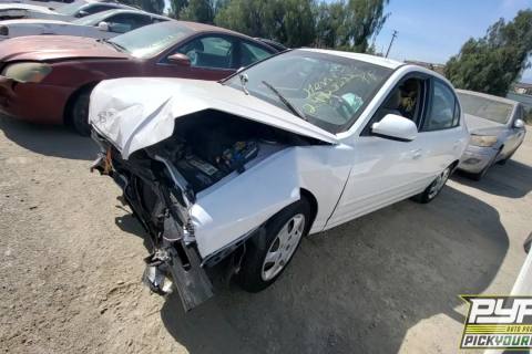 Photo of 2005 Hyundai Elantra