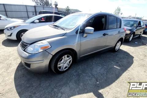 Photo of 2010 Nissan Versa