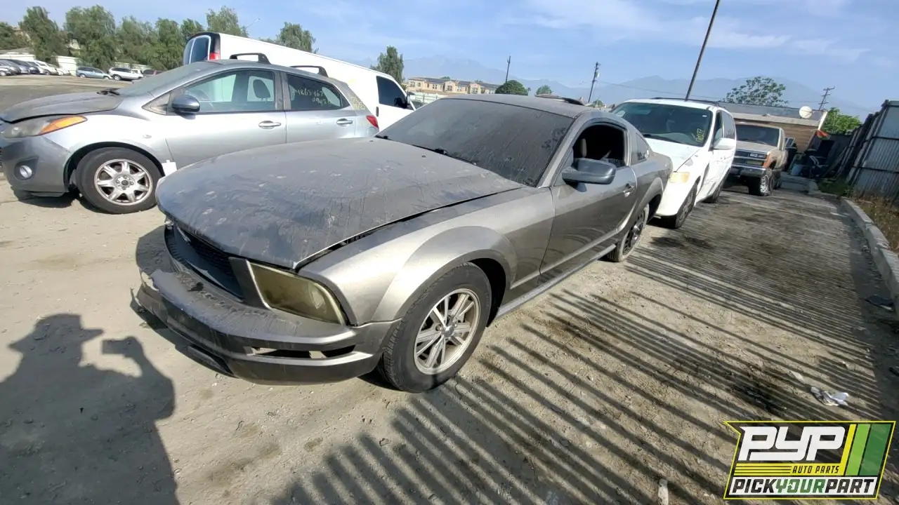Photo of 2005 Ford Mustang
