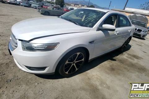 Photo of 2014 Ford Taurus