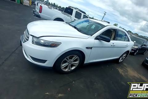 Photo of 2015 Ford Taurus
