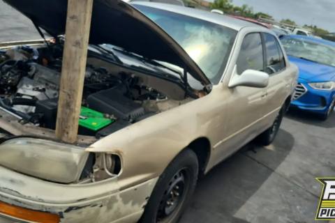 Photo of 1996 Toyota Camry