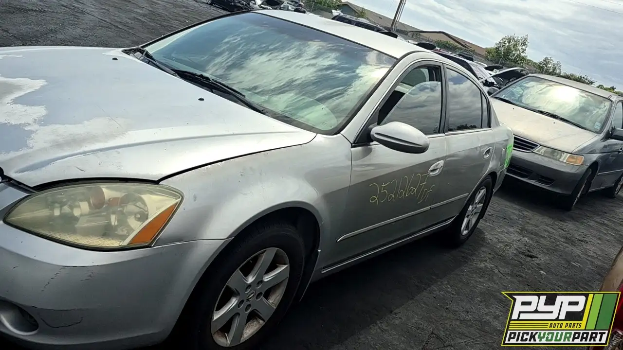 Photo of 2004 Nissan Altima