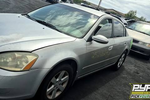 Photo of 2004 Nissan Altima