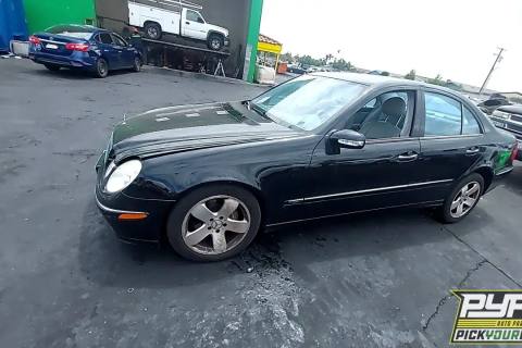 Photo of 2003 Mercedes-Benz E500