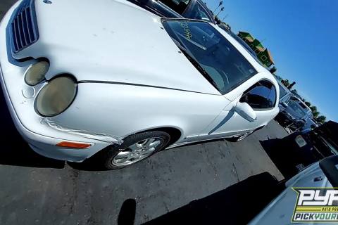 Photo of 2001 Mercedes-Benz Clk320