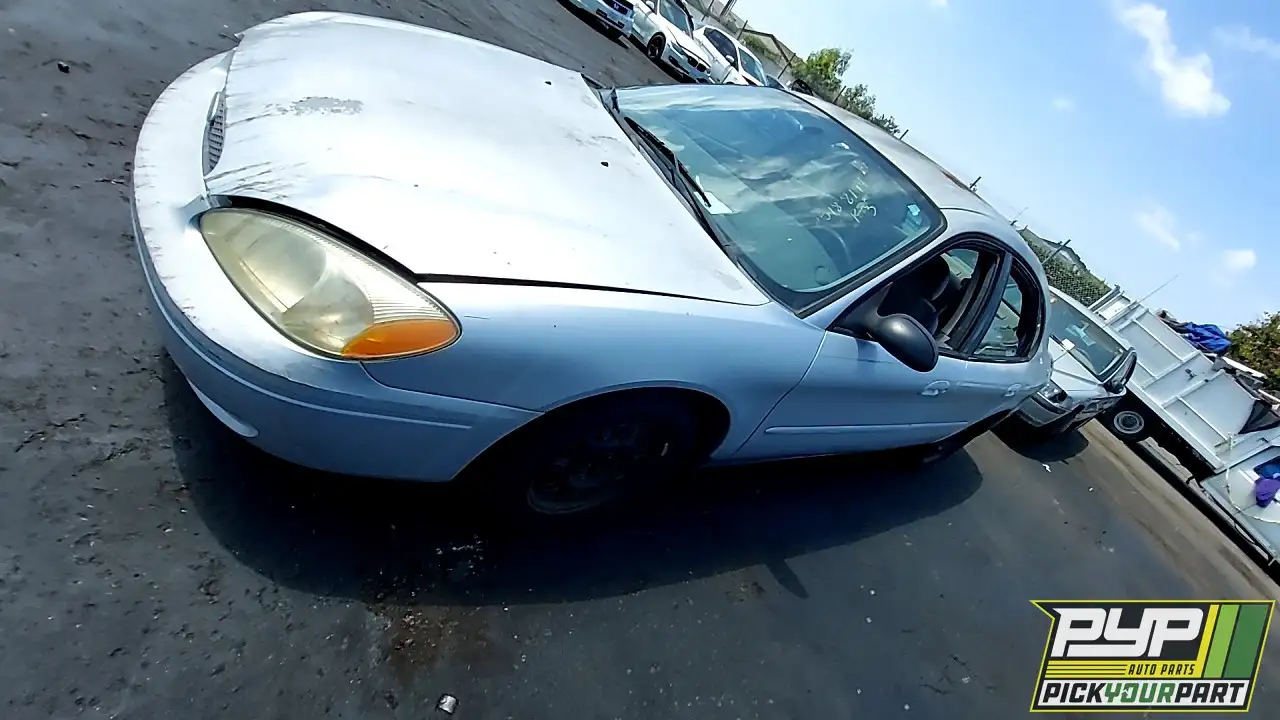 Photo of 2005 Ford Taurus