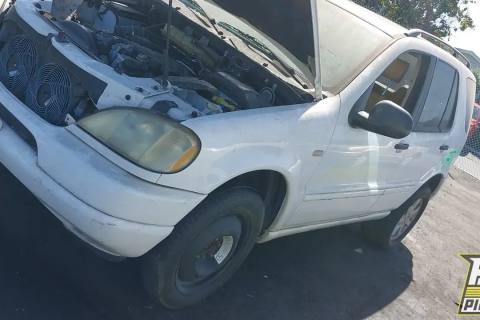 Photo of 1999 Mercedes-Benz Ml430