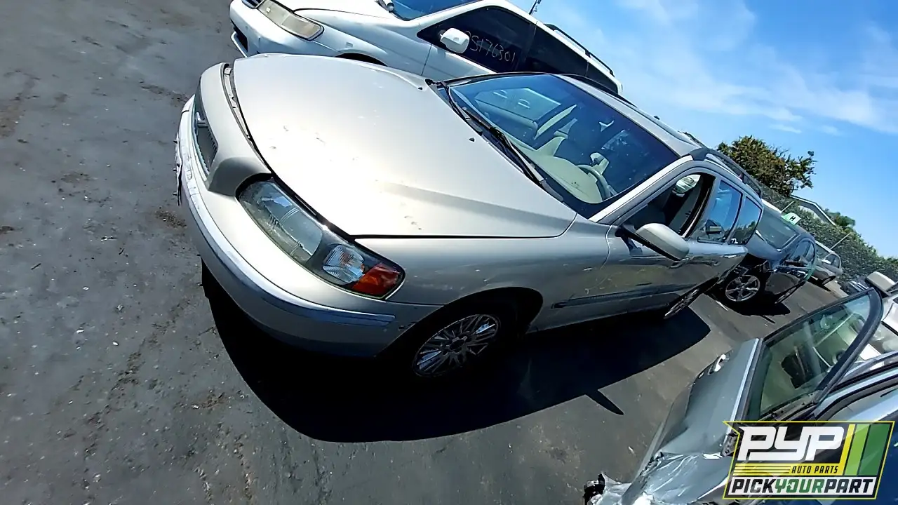 Photo of 2004 Volvo V70