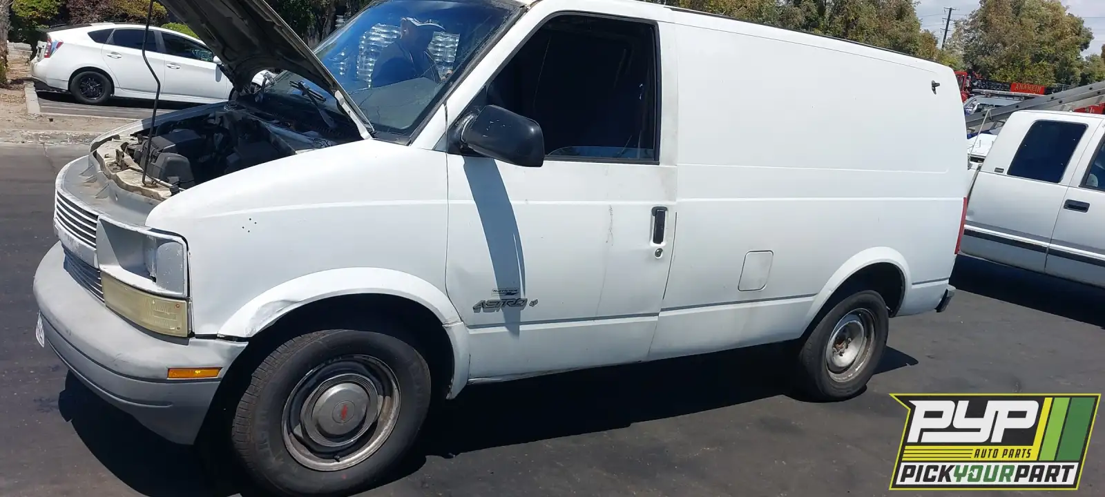 Photo of 1998 Chevrolet Astro