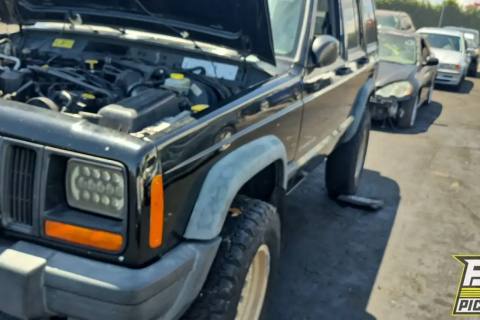 Photo of 1997 Jeep Cherokee