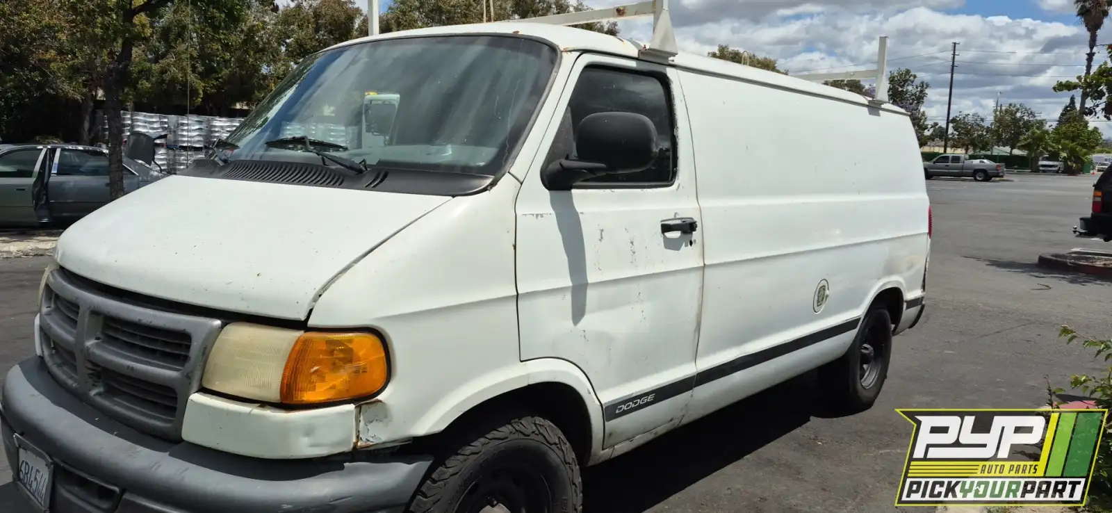 Photo of 1999 Dodge Ram 1500 Van