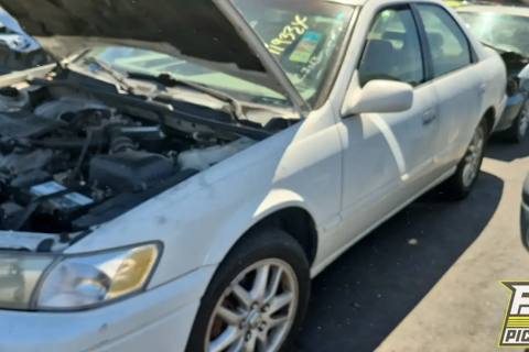 Photo of 1998 Toyota Camry