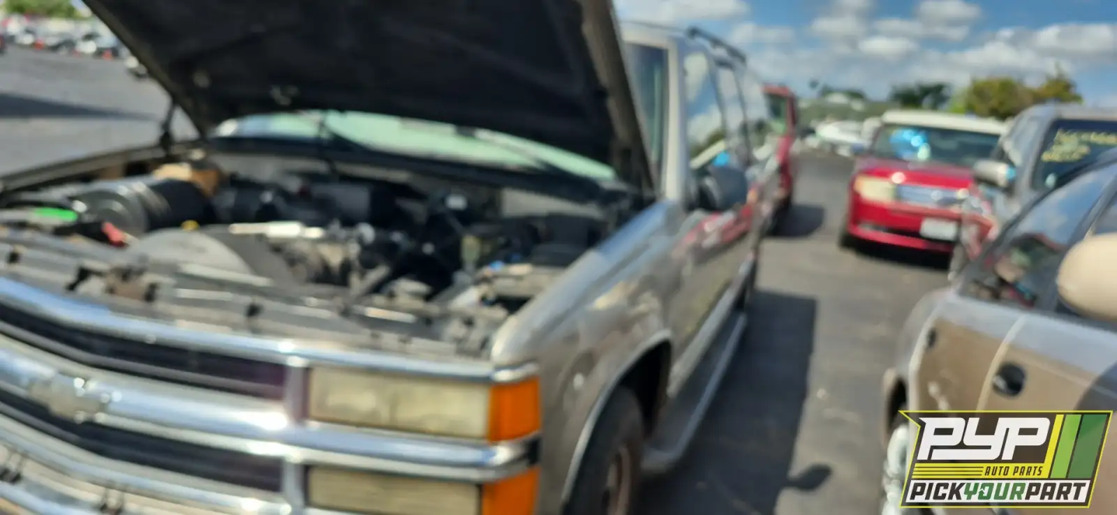 Photo of 1999 Chevrolet C1500 Suburban