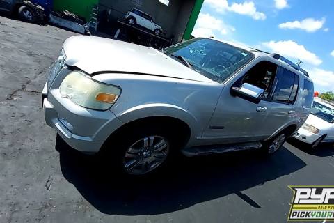 Photo of 2006 Ford Explorer