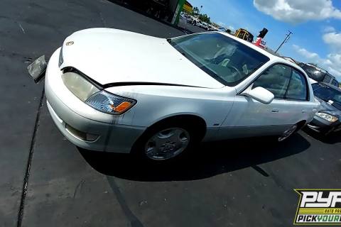Photo of 2000 Lexus Es300