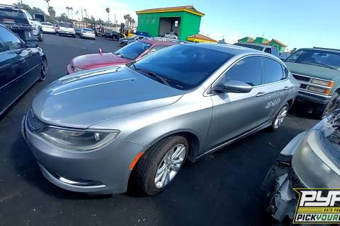 Photo of 2015 Chrysler 200