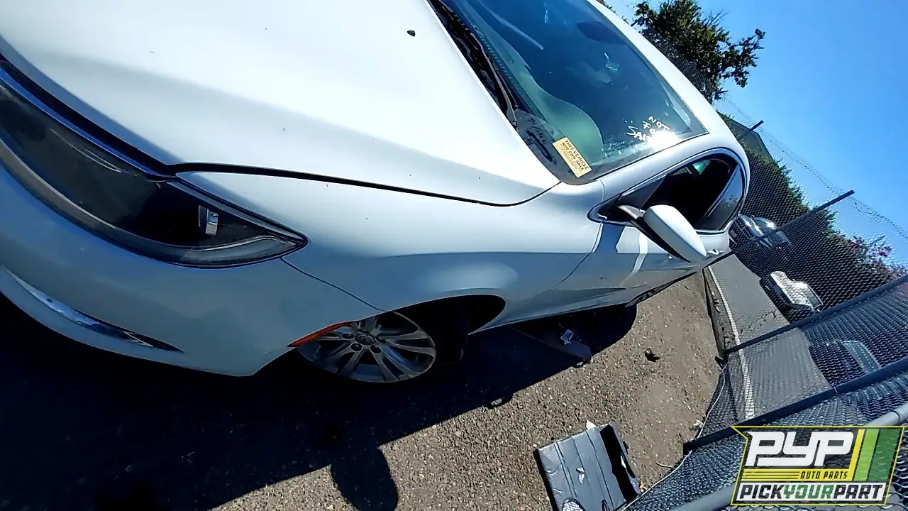 Photo of 2015 Chrysler 200