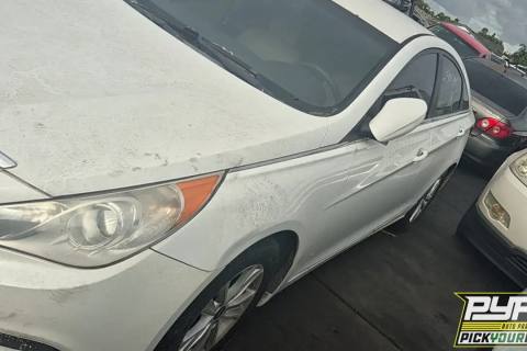 Photo of 2011 Hyundai Sonata