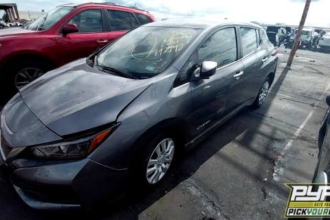 Photo of 2018 Nissan Leaf