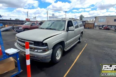 Photo of 2002 Chevrolet Suburban 1500