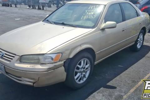 Photo of 1998 Toyota Camry