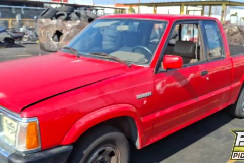Photo of 1993 Mazda B2200