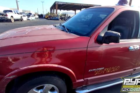Photo of 2004 Ford Explorer
