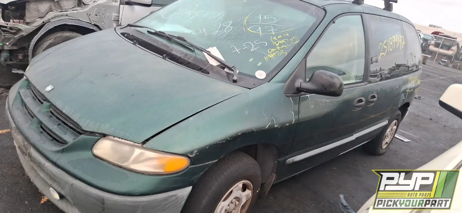 Photo of 1997 Dodge Caravan