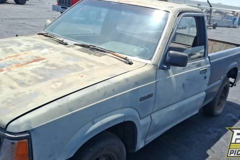 Photo of 1986 Mazda B2000