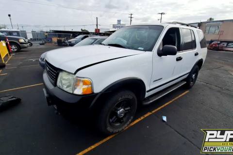 Photo of 2004 Ford Explorer