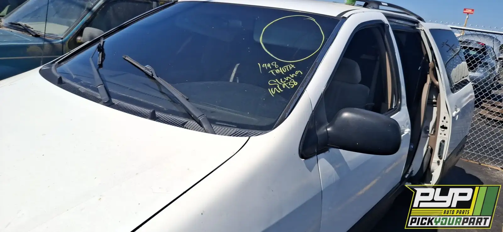 Photo of 1998 Toyota Sienna
