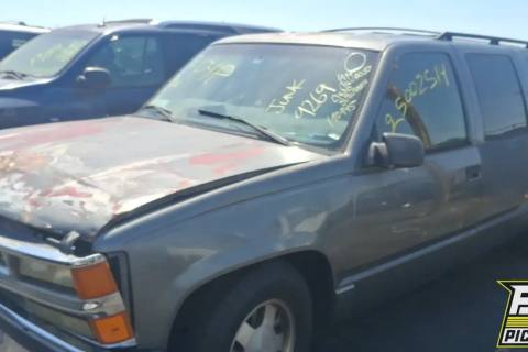 Photo of 1999 Chevrolet C1500 Suburban